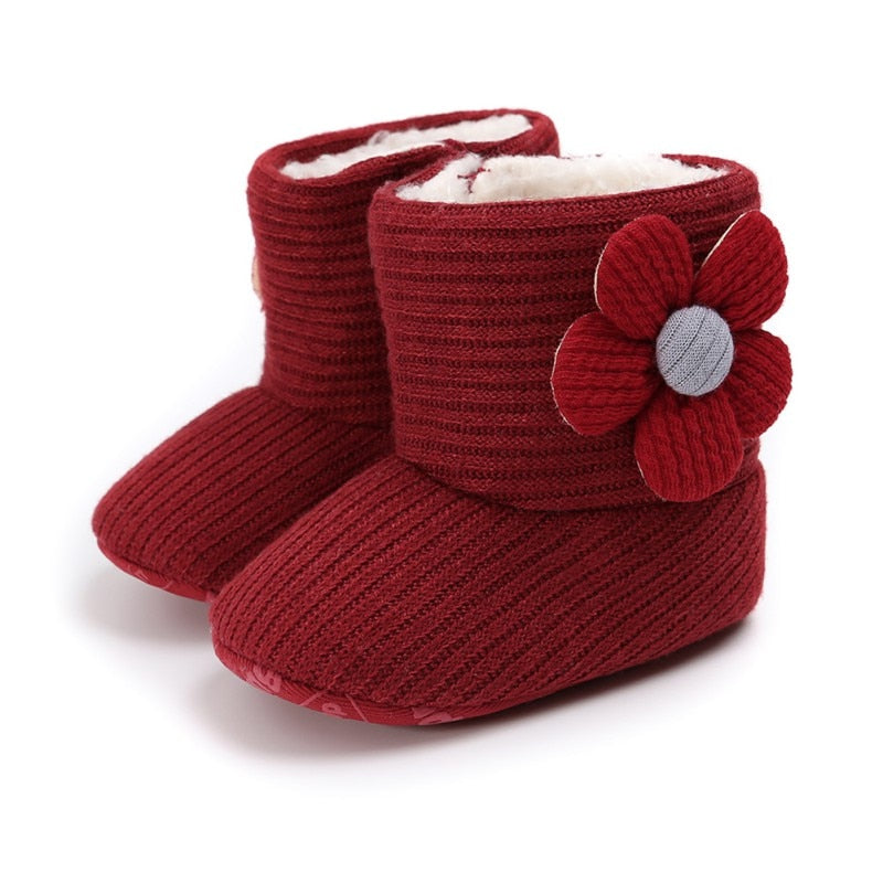 Baby boots with cozy fit