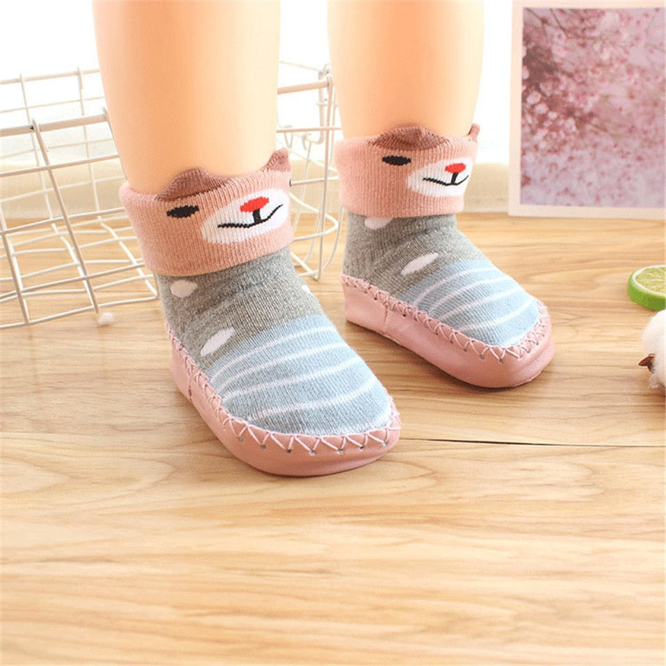 Newborn baby socks with rubber soles