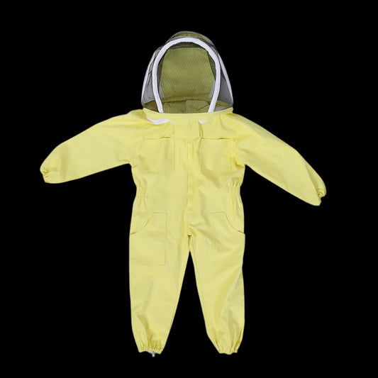 Child wearing a professional beekeeping protective suit in yellow, featuring a compact hat design and made from soft, breathable cotton. Perfect for bee farm visits and sting protection.